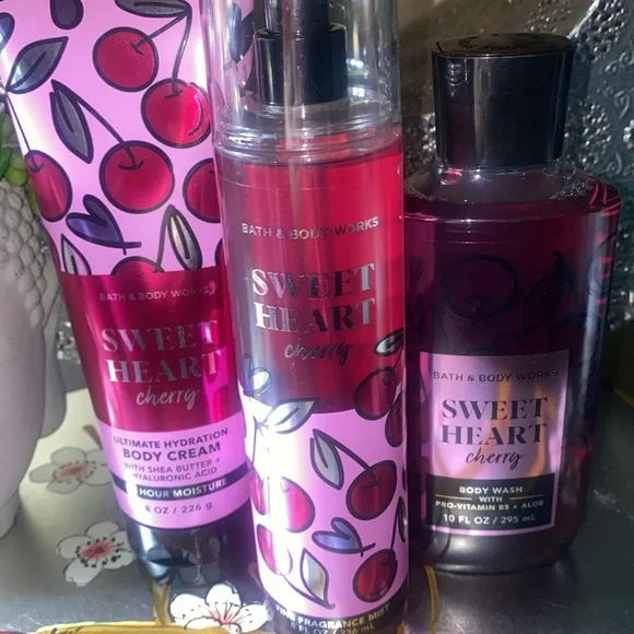 Bath and Bodyworks Sweet Heart ♥️ Cherry 🍒Gift Set Combo